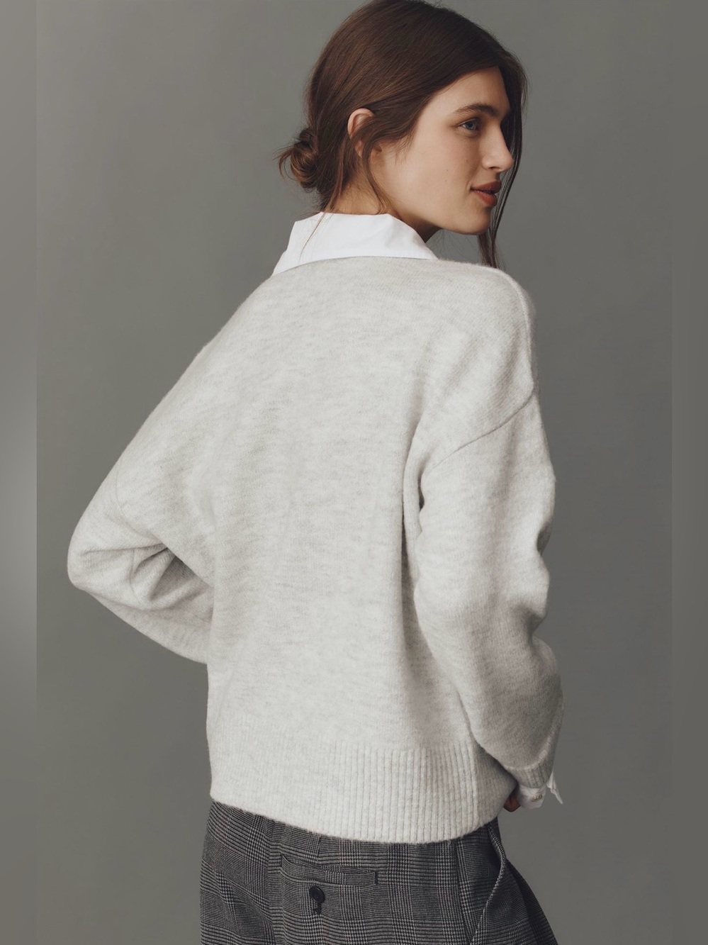 NWOT ANTHROPOLOGIE MAEVE Embroidered V-Neck Sweater CATS Grey L - Picture 3 of 15